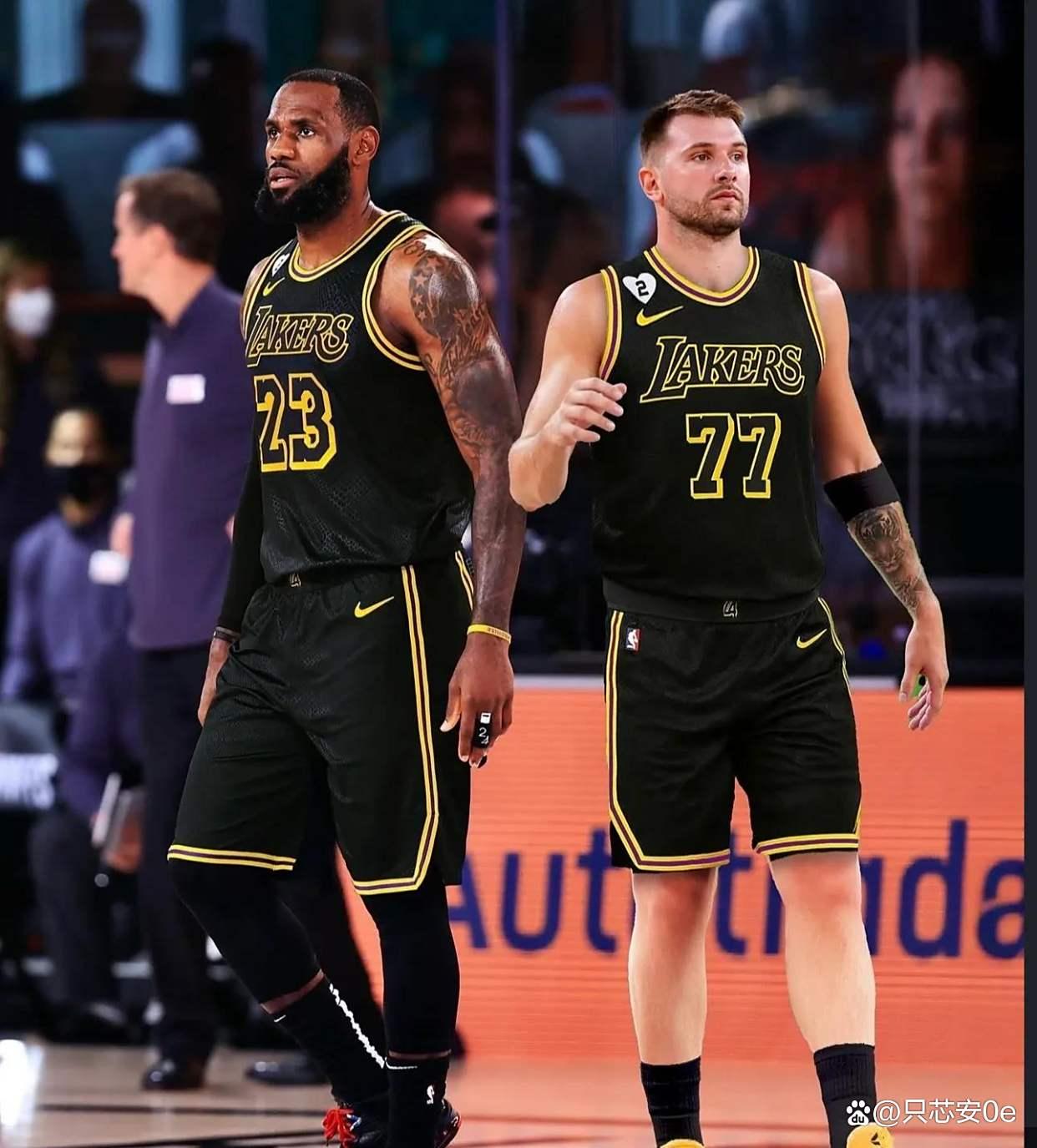 清晨洛杉矶湖人备战德甲，临场应变细节曝光，态度坚定，团队化学反应显著的简单介绍-爱游戏体育