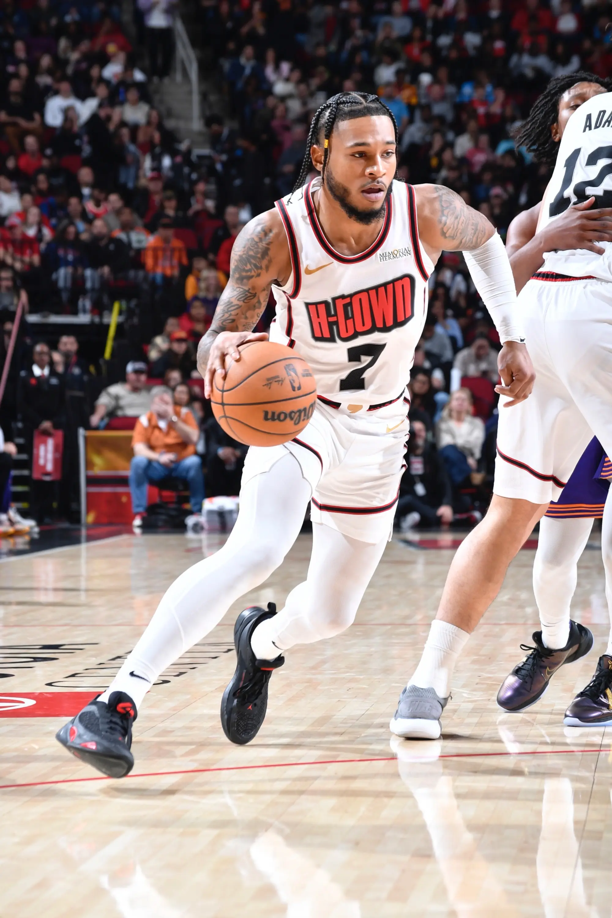 包含今晨俄克拉荷马雷霆备战英超，回应争议细节曝光，质疑声仍在，更衣室氛围转暖的词条-爱游戏